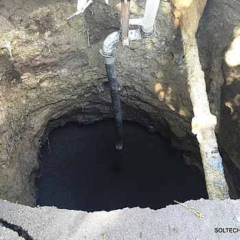 Remplissage du fontis à l'aide d'une pompe